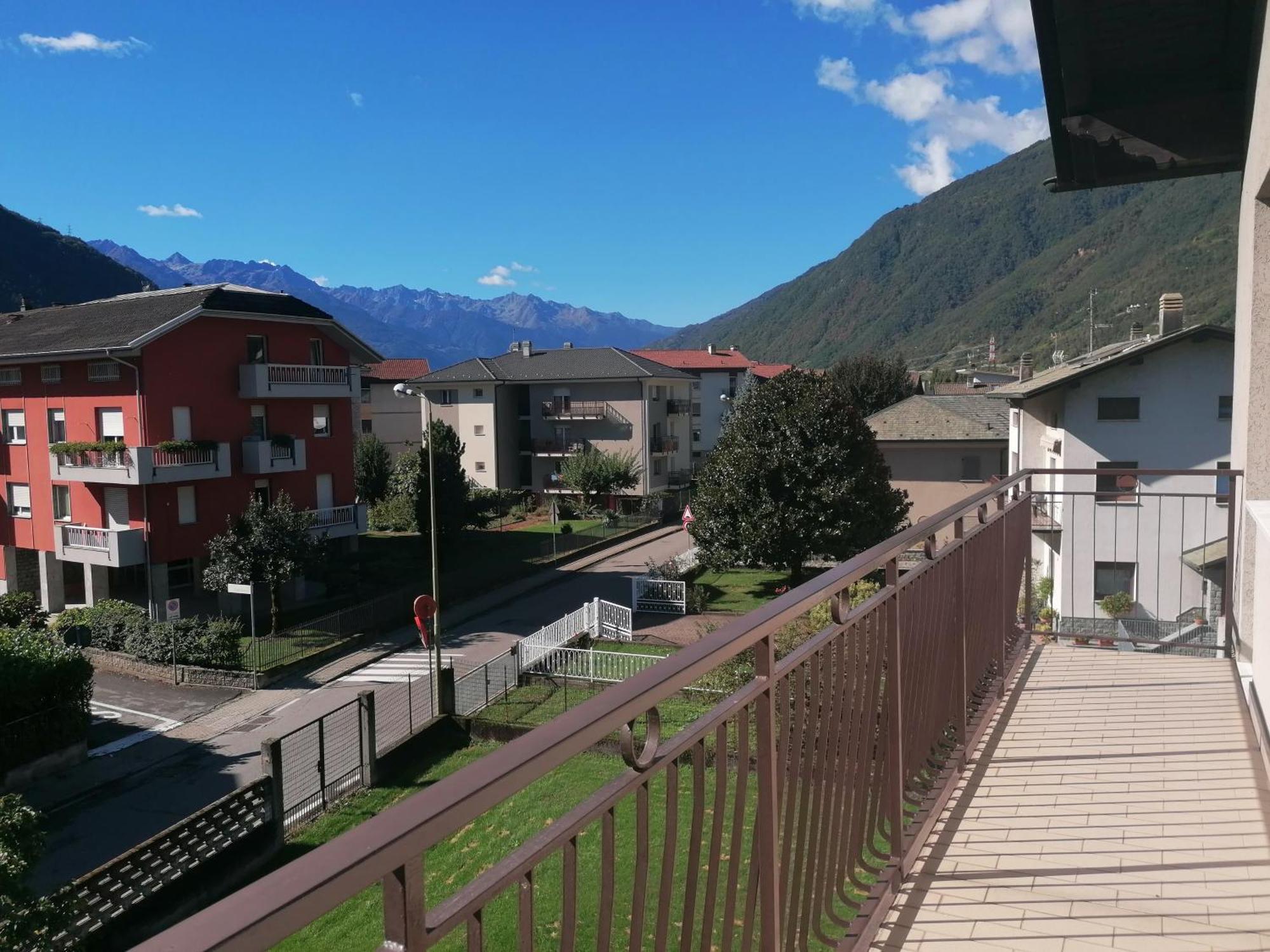 Bernina Views-Tirano Apartment Екстериор снимка